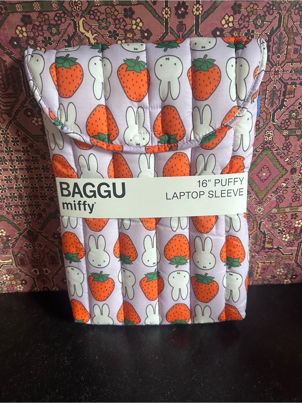 NWT Baggu Puffy Laptop Sleeve
16" - Miffy Strawberry